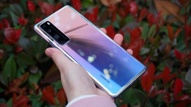 华为huawei nova 7 5g 怎么样？5G自拍旗舰华为nova7系列体验评测(1)