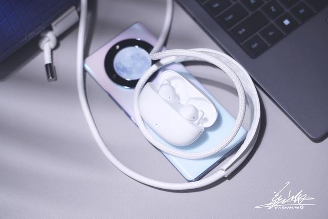 荣耀蓝牙耳机earbuds3评测（或是300元内最强真无线蓝牙耳机）(4)