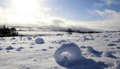 ​雪是怎么形成的，雪花是怎么形成的简单的过程？