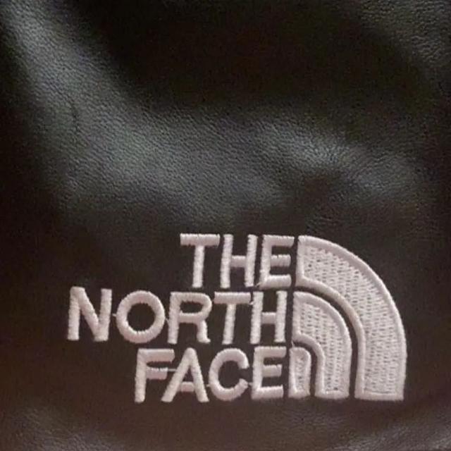 northface羽绒服怎么选（鉴别3招教你区分The）(5)