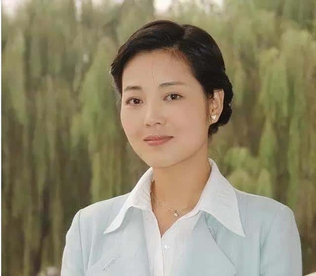 王茜华的现任老公是谁（演员王茜华结过几次婚）