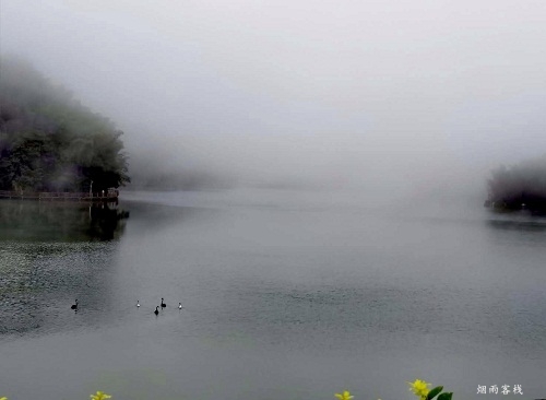 含有雨的诗句有哪些（描写雨的诗句大全）