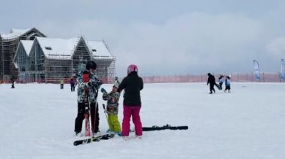 ​单板滑雪技巧初学者(单板滑雪技巧名词)