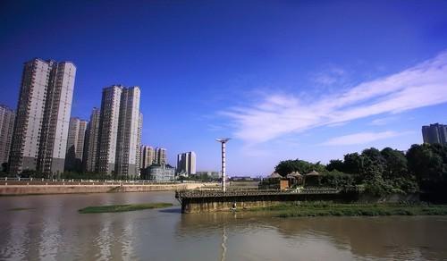 2、成都锦江河生态风景区