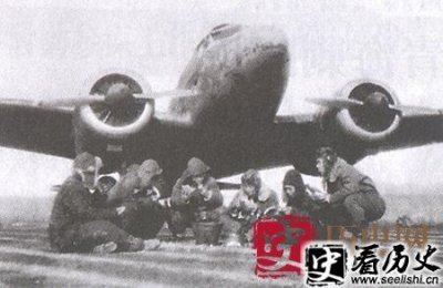 ​王牌空军一级战斗英雄王海的光辉历史