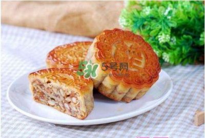 ​五仁月饼里的红绿丝是什么？五仁月饼里面有什么？