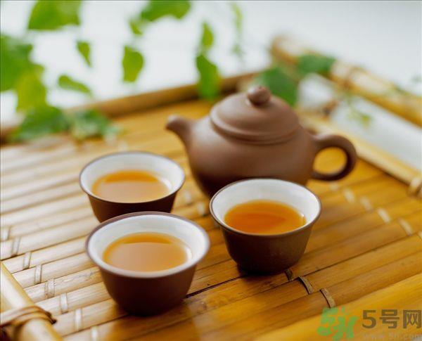 过敏性湿疹能喝乌龙茶吗？过敏性湿疹喝乌龙茶好不好？