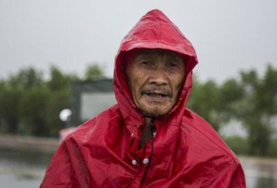 ​农村老话：“蚂蚁搬家蛇过道，明日必有大雨到”有道理吗？