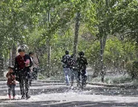 高温来了！明天潍坊直升至30℃…可怕的不是紧接着降温，而是接下来还有一场“大雪”！