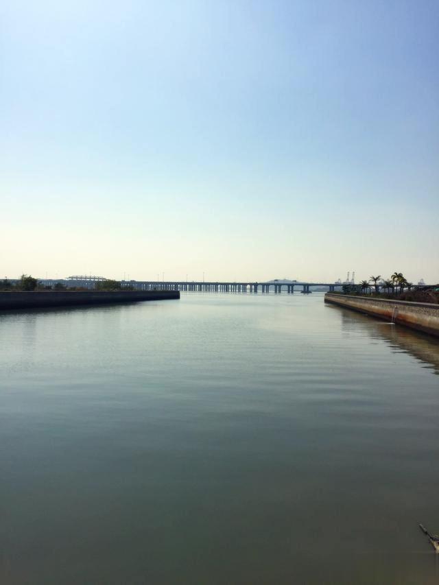 美丽的深圳前海湾，一起和你去吹吹海风